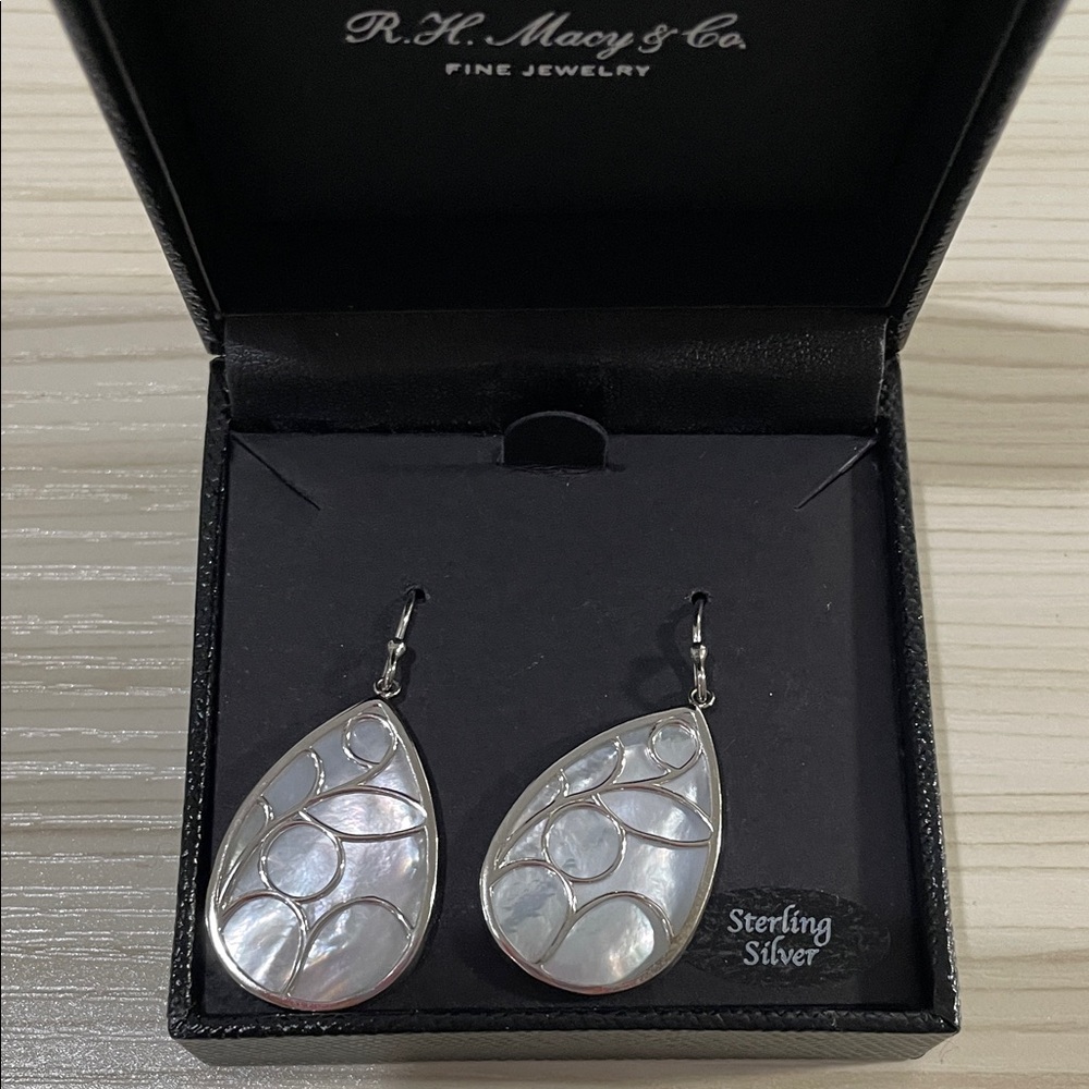 R.H. Macy & Co Sterling Silver Teardrop Mother-of-Pearl Dangle Drop Earrings